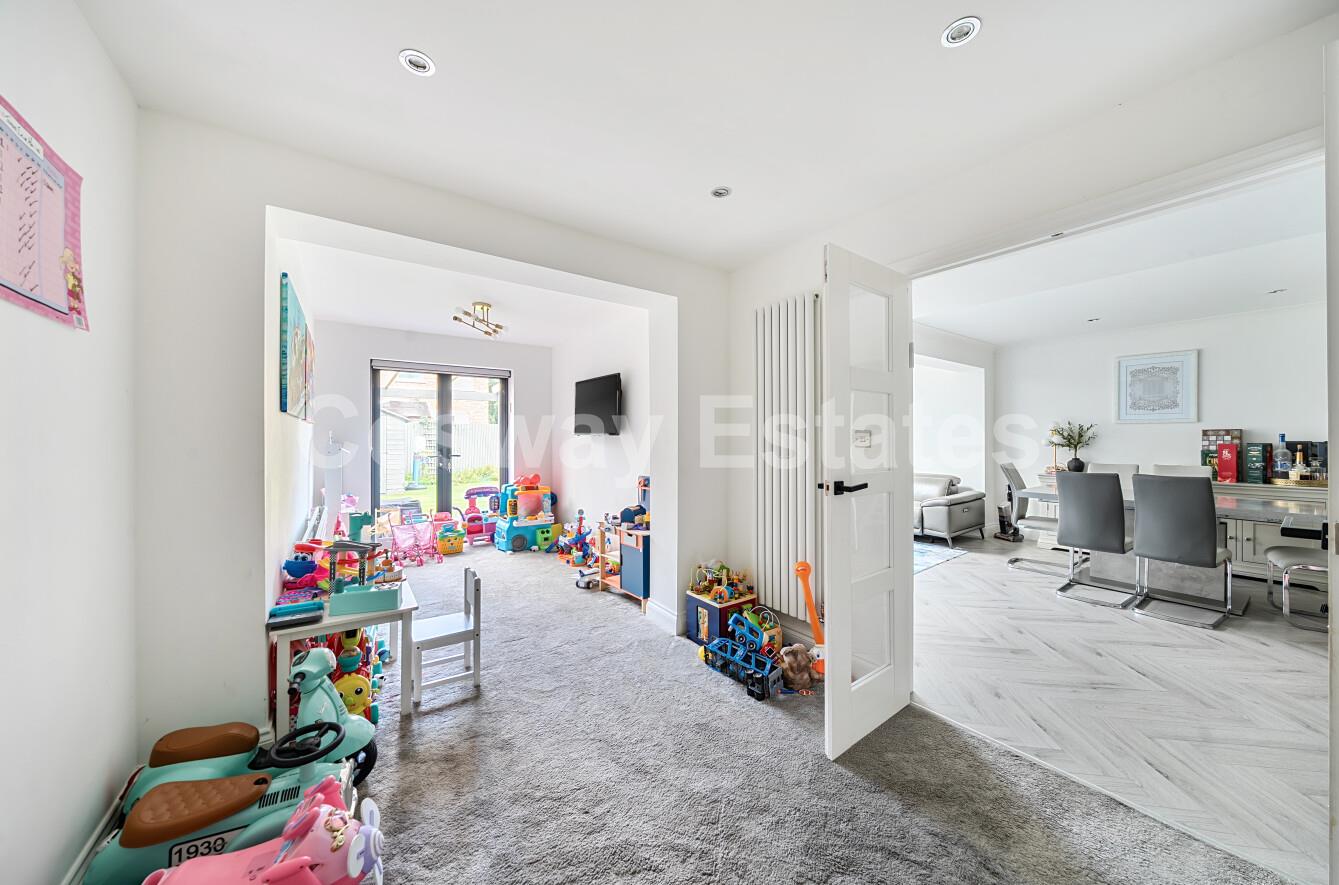 Sebergham Grove, Mill Hill, NW7, London